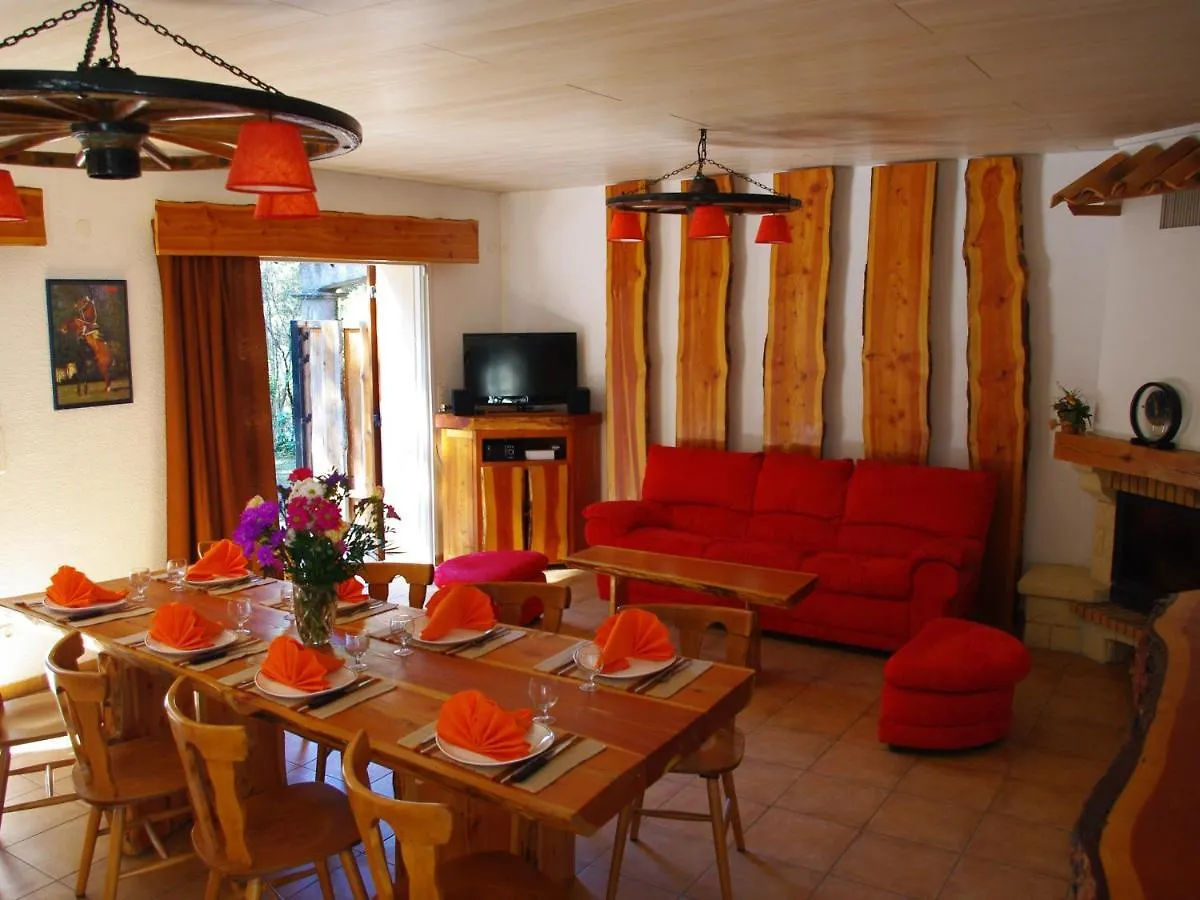 Location Villa Et Studios Roquebrune-sur Argens Semesterbostad