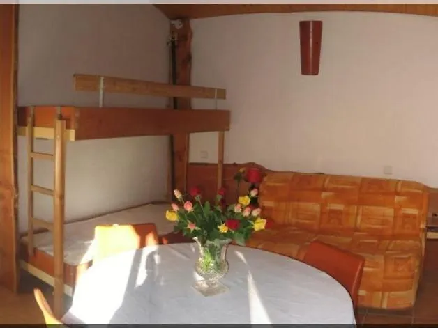 Location Villa Et Studios Roquebrune-sur Argens 0*,