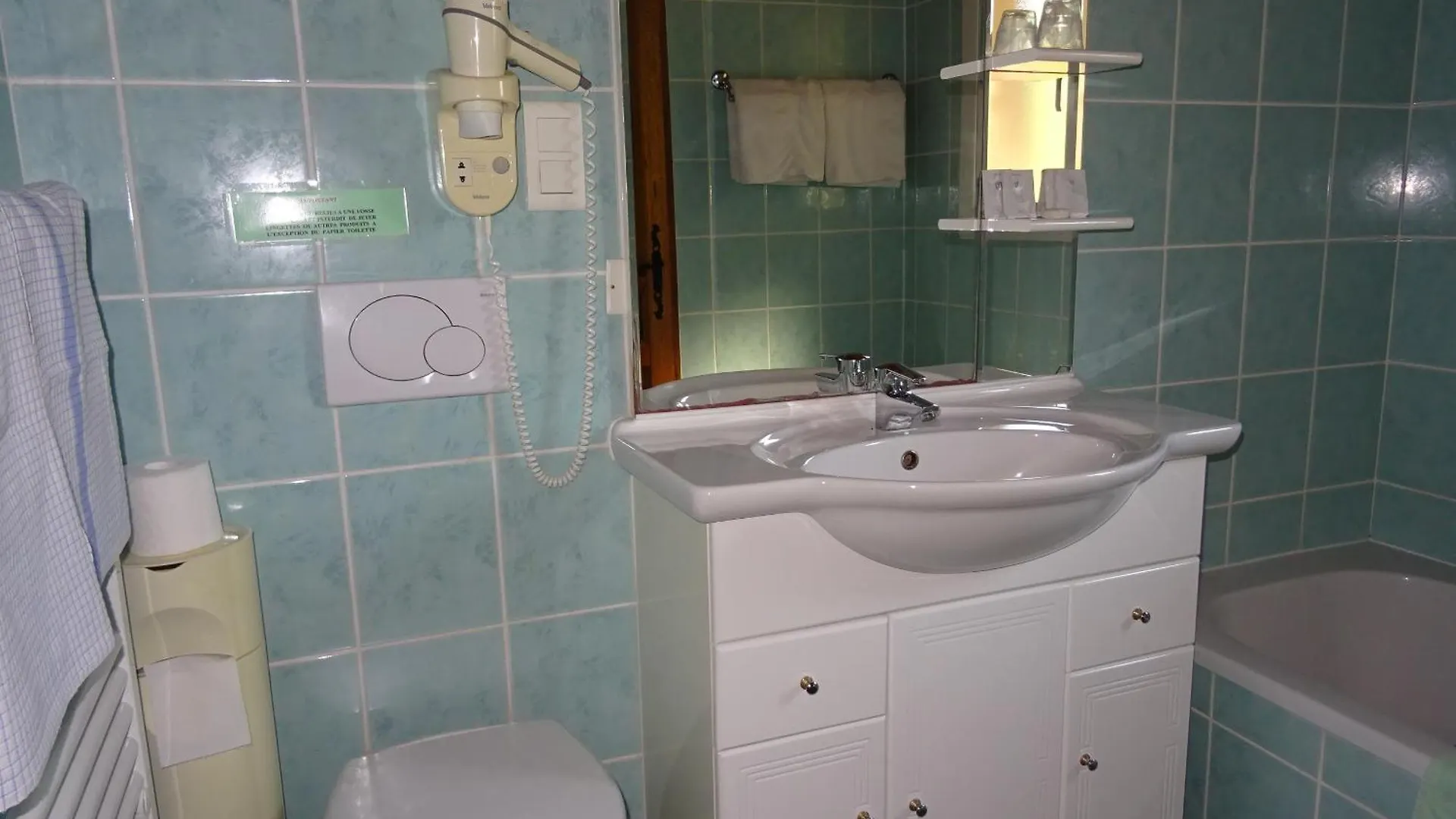 Location Villa Et Studios Roquebrune-sur Argens Frankrike